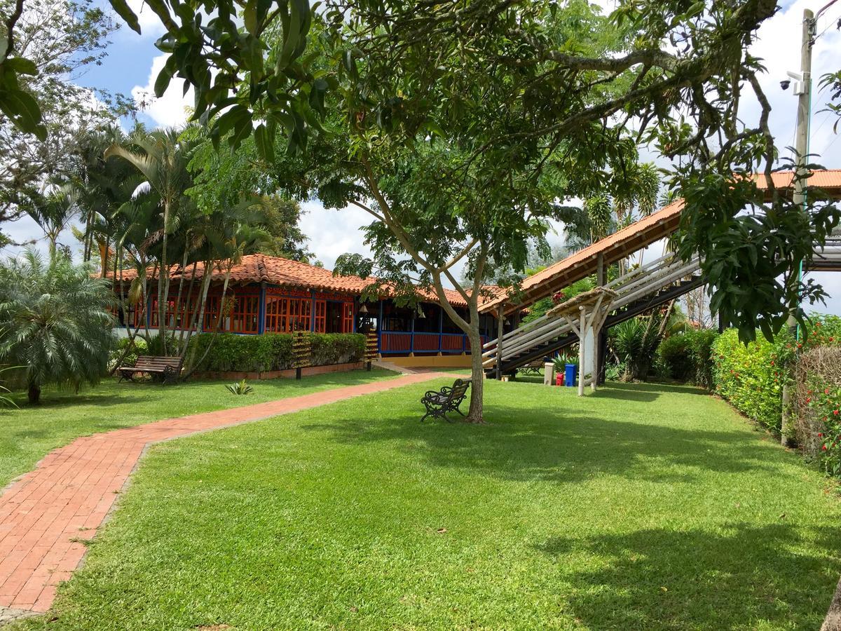 Hotel Bosques Del Saman Alcala Quimbaya Ngoại thất bức ảnh