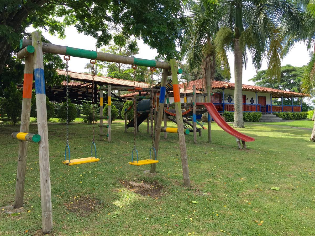 Hotel Bosques Del Saman Alcala Quimbaya Ngoại thất bức ảnh